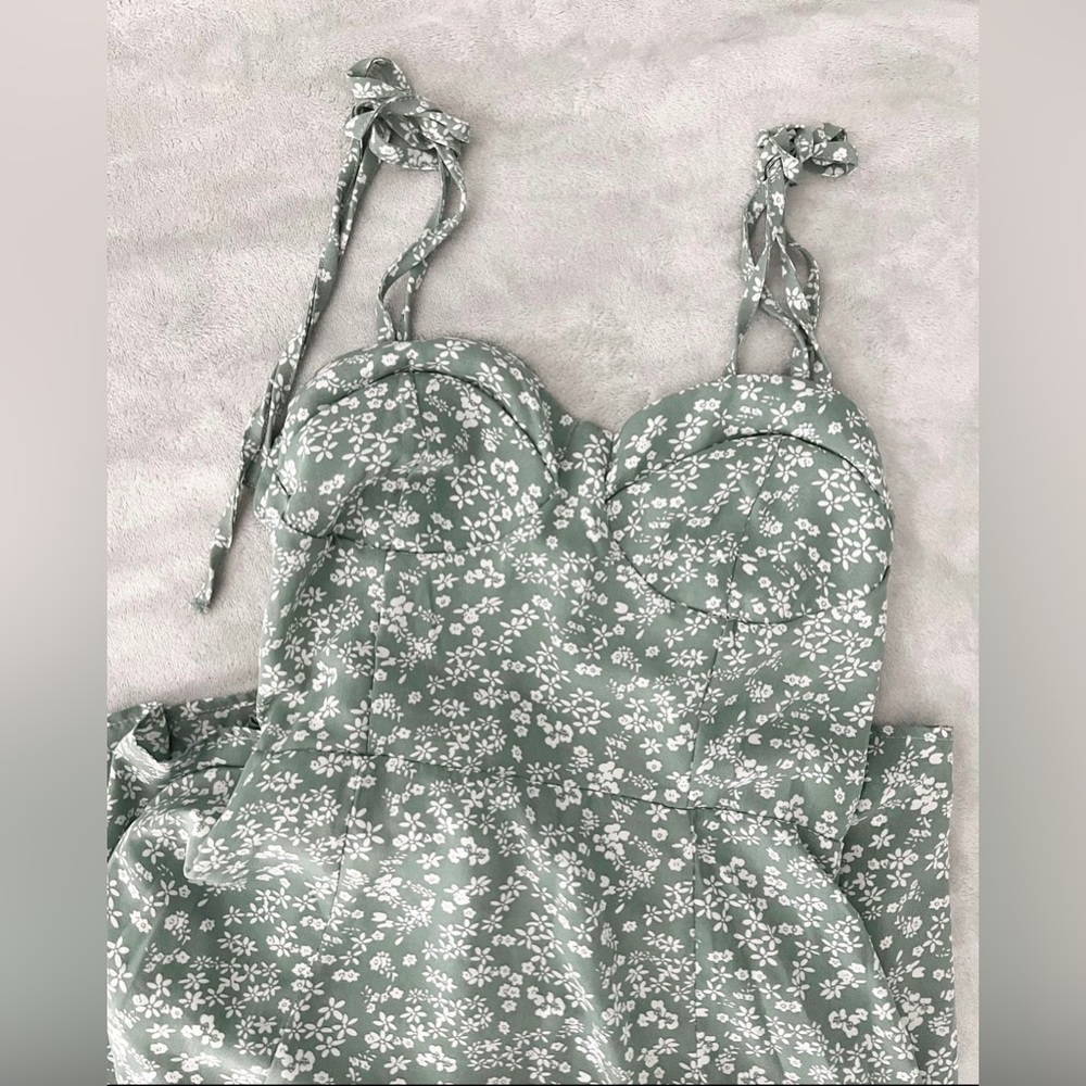 mint dress 👗